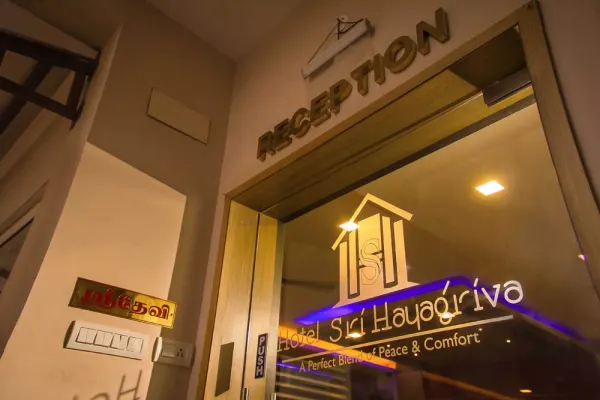 Hotel Sri Hayagriva – photo 14