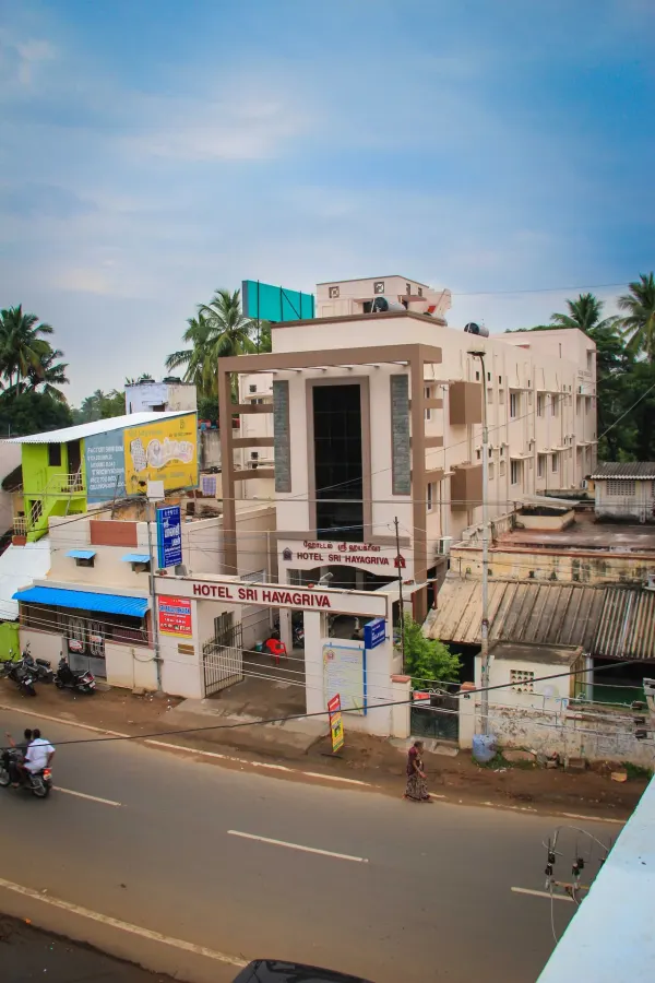 Hotel Sri Hayagriva photo